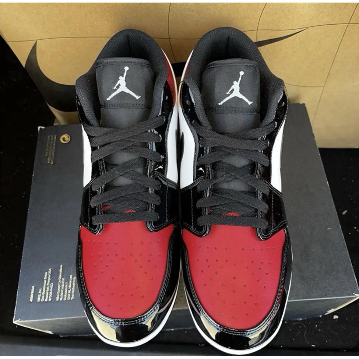 Nike shoes - Nike Air Jordan 1 - Air - CJ8524-600 - Red 2