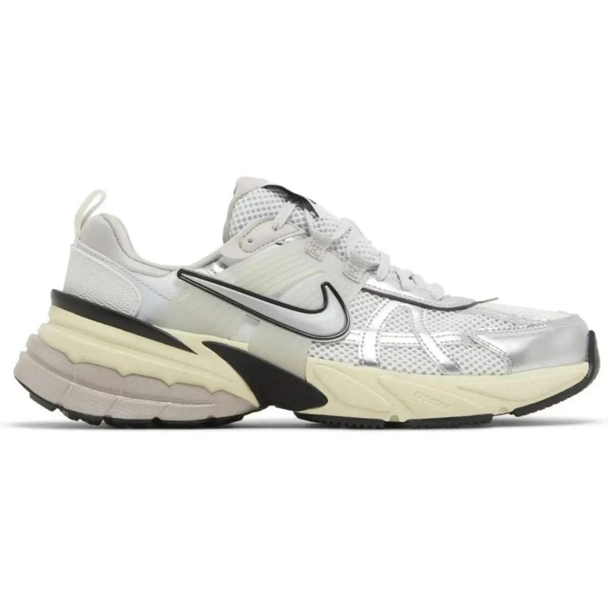 Nike V2K Run Mens Size 11 Running Shoes Summit White Metallic Silver HJ4497-100