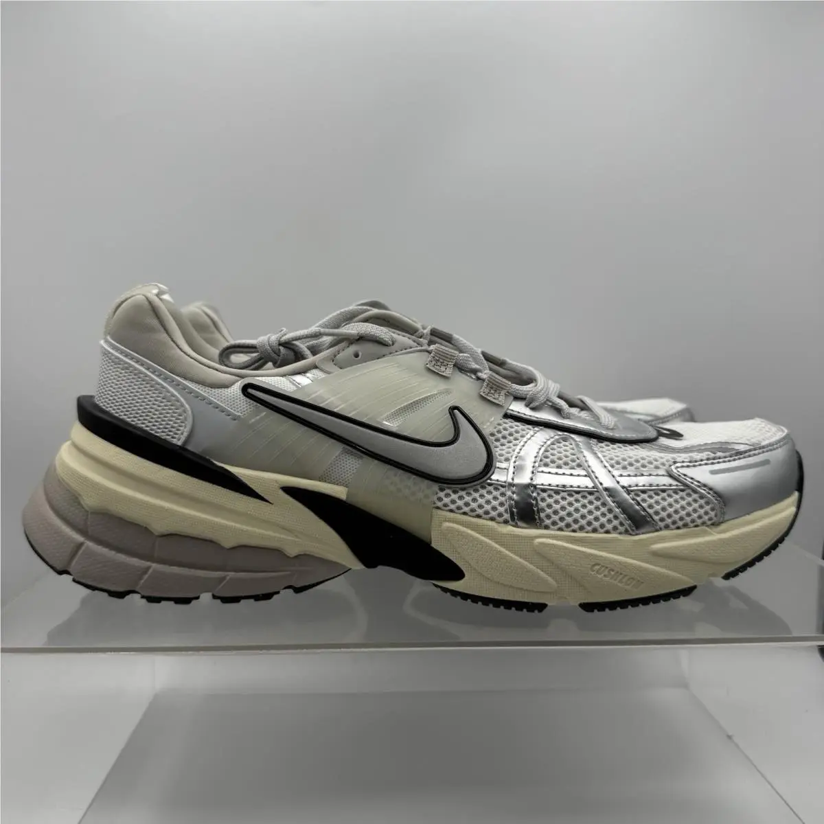 Nike shoes - Nike V2K Run - Run - HJ4497-100 - Silver 0
