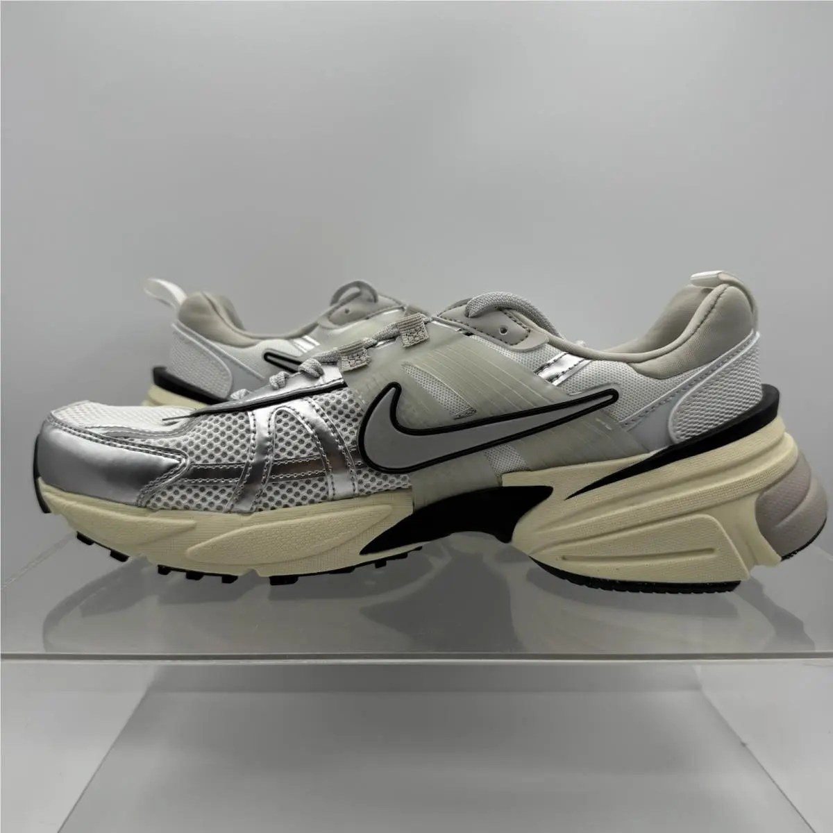 Nike shoes - Nike V2K Run - Run - HJ4497-100 - Silver 2