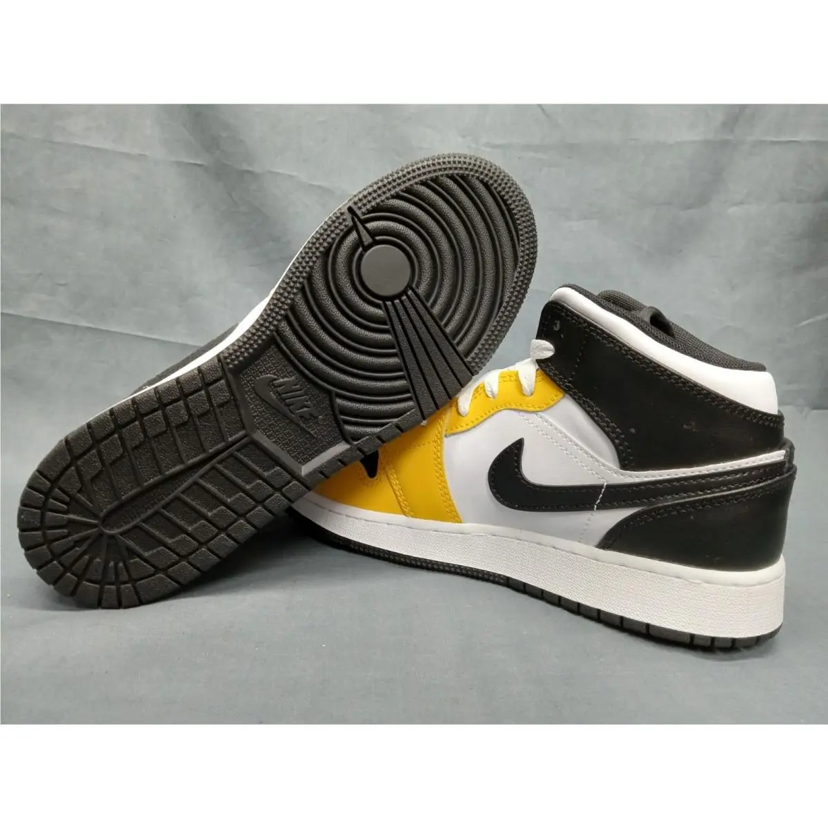 Nike shoes - Jordan Air 1 Mid GS - DQ8423 701 - Black (UPC: 196975667260) 0