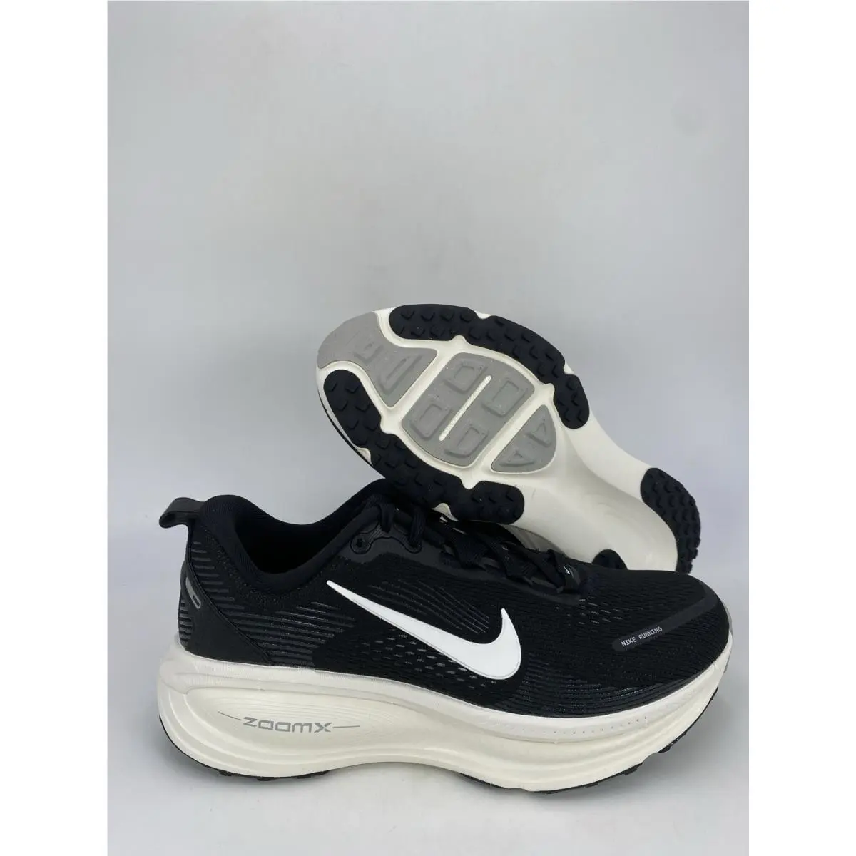 Nike W Vomero 18 Wide Black Summit White IF0515 002 Women`s Size 7.5