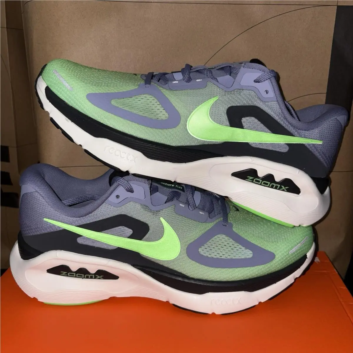 Nike shoes - Nike Structure - Structure - HQ3048-501 - Green 0