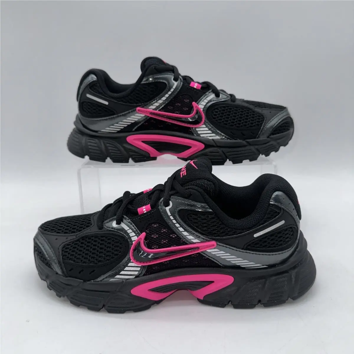 Nike Women`s Size 7 V5 Rnr HQ7901 002 Black/pink Running Sneaker Sports