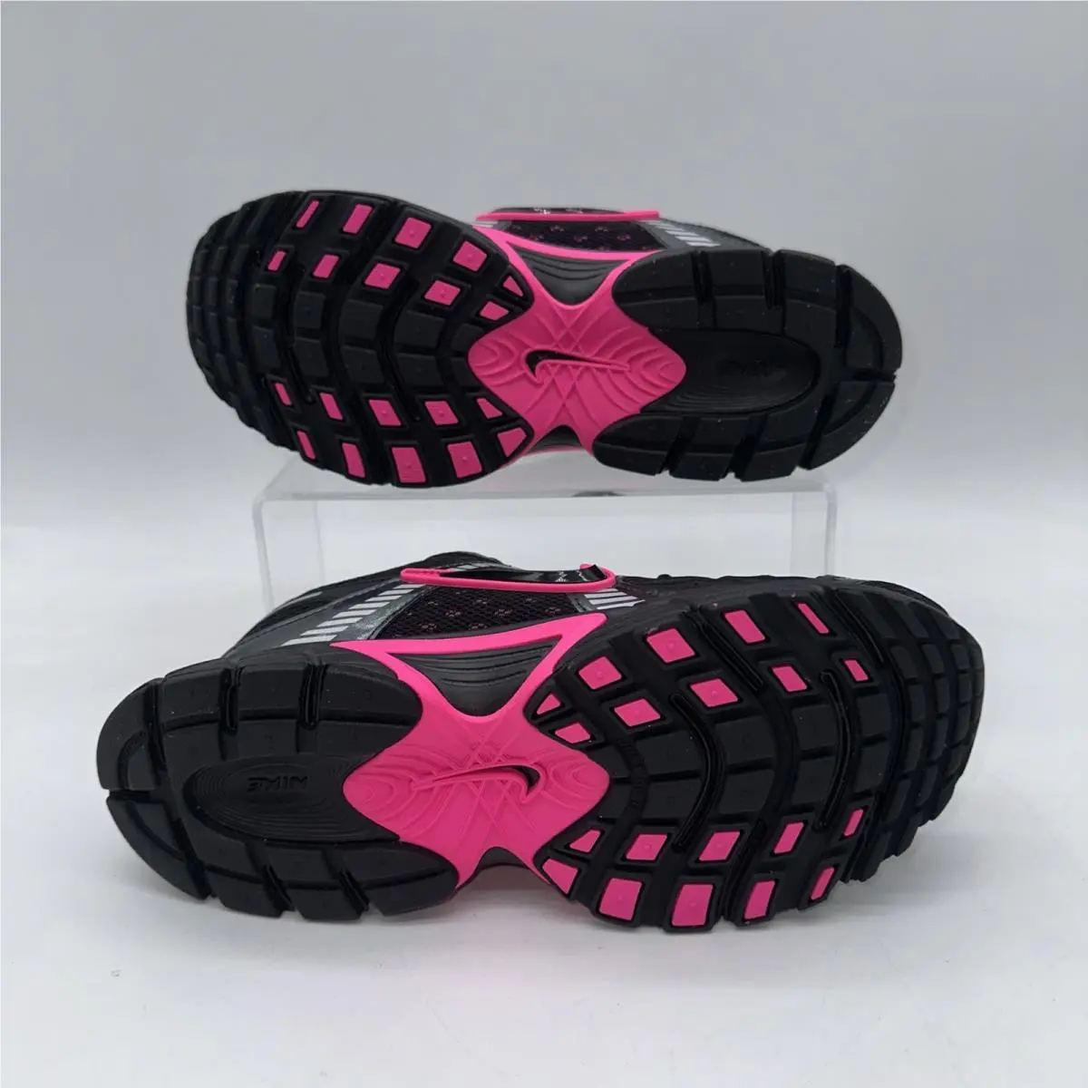 Nike shoes - Nike V5 RNR - RNR - HQ7901-002 - Black 1