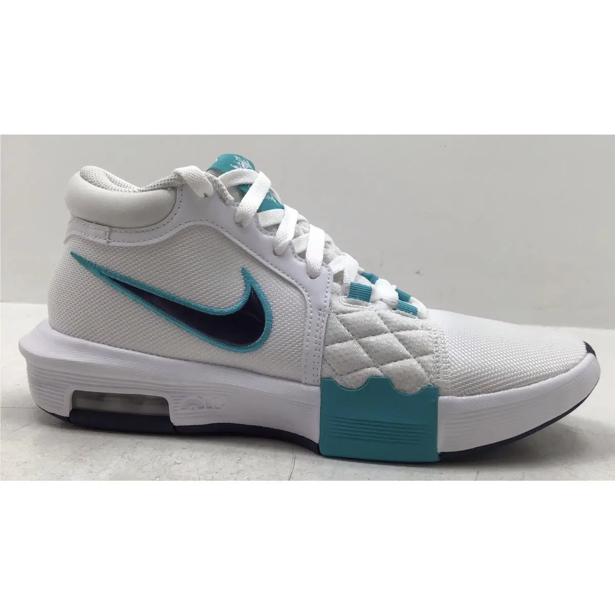 Nike shoes - Nike LeBron Witness 8 - LeBron Witness - HQ2139-101 - White (UPC: 197862339956) 3