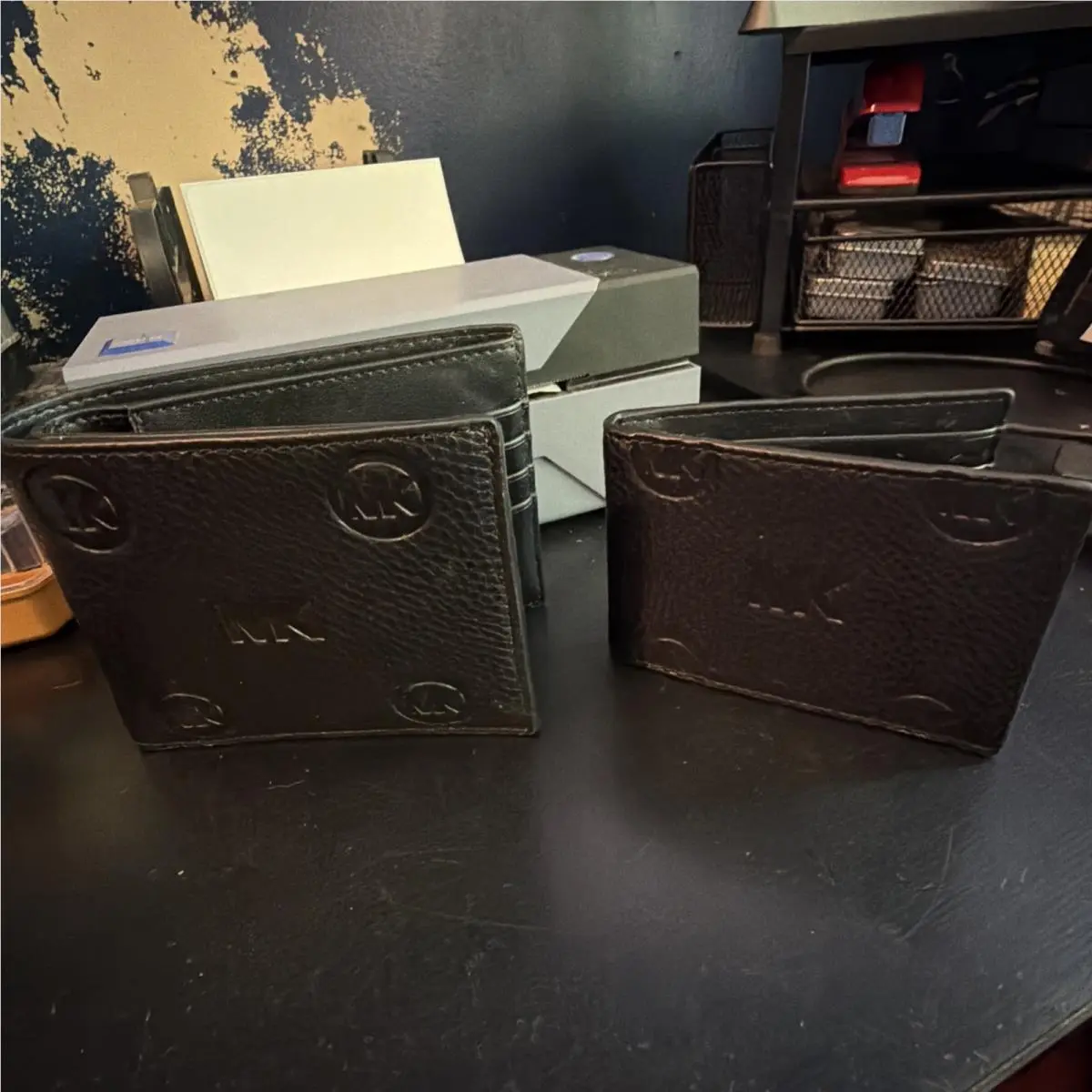 Michael Kors Cooper Black Men`s Leather Embossed MK Billfold Pass Case Wallet