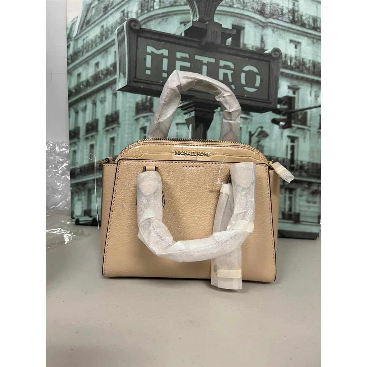 Michael Kors Daria 35T1GDIS5E Small 2IN1 Satchel In Buff