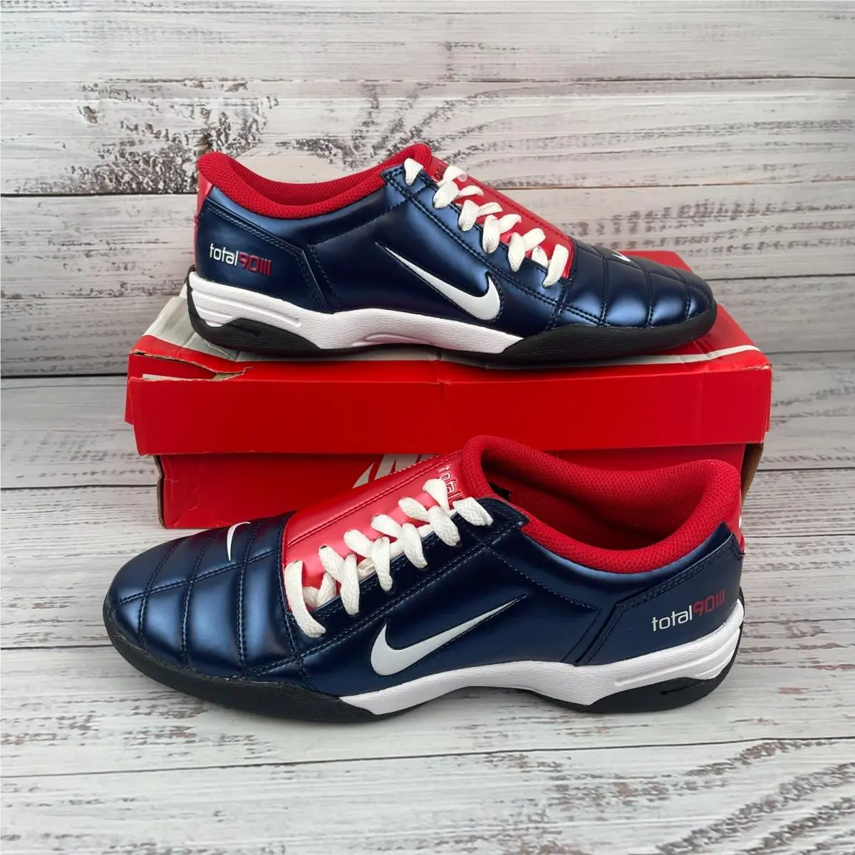 Total 90 3 SP Usa Unisex M 9 W 10.5 US Indoor Soccer Shoes Midnight Navy by Nike