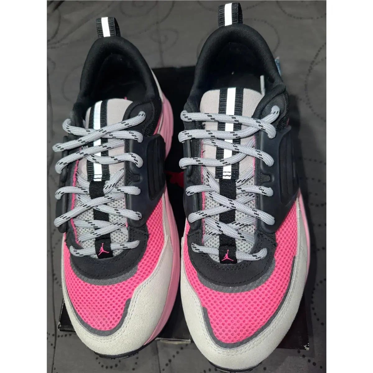 Nike shoes - Jordan Trunner - Trunner - WOLF GRAY + PINK BLAST + BLACK 1