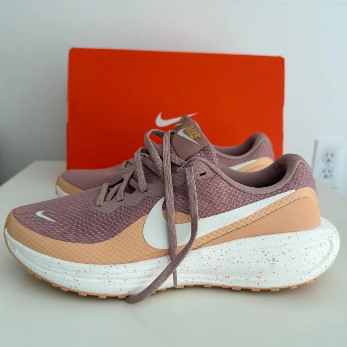 Nike shoes - Nike Revolution - Revolution - Pink 4