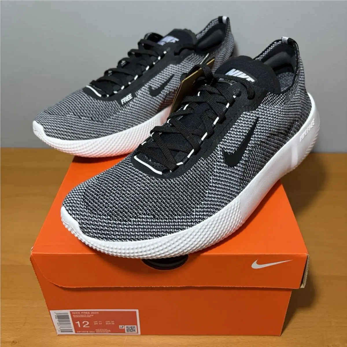 Nike Free 2025 Men’s 12 Black White Flyknit HF1078-004