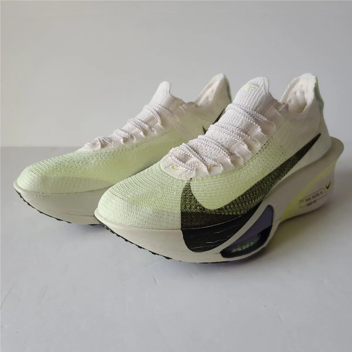 Nike shoes - Nike Air Zoom Alphafly NEXT% 3 - Fd8311-002 - Green (UPC: 198726639588) 1