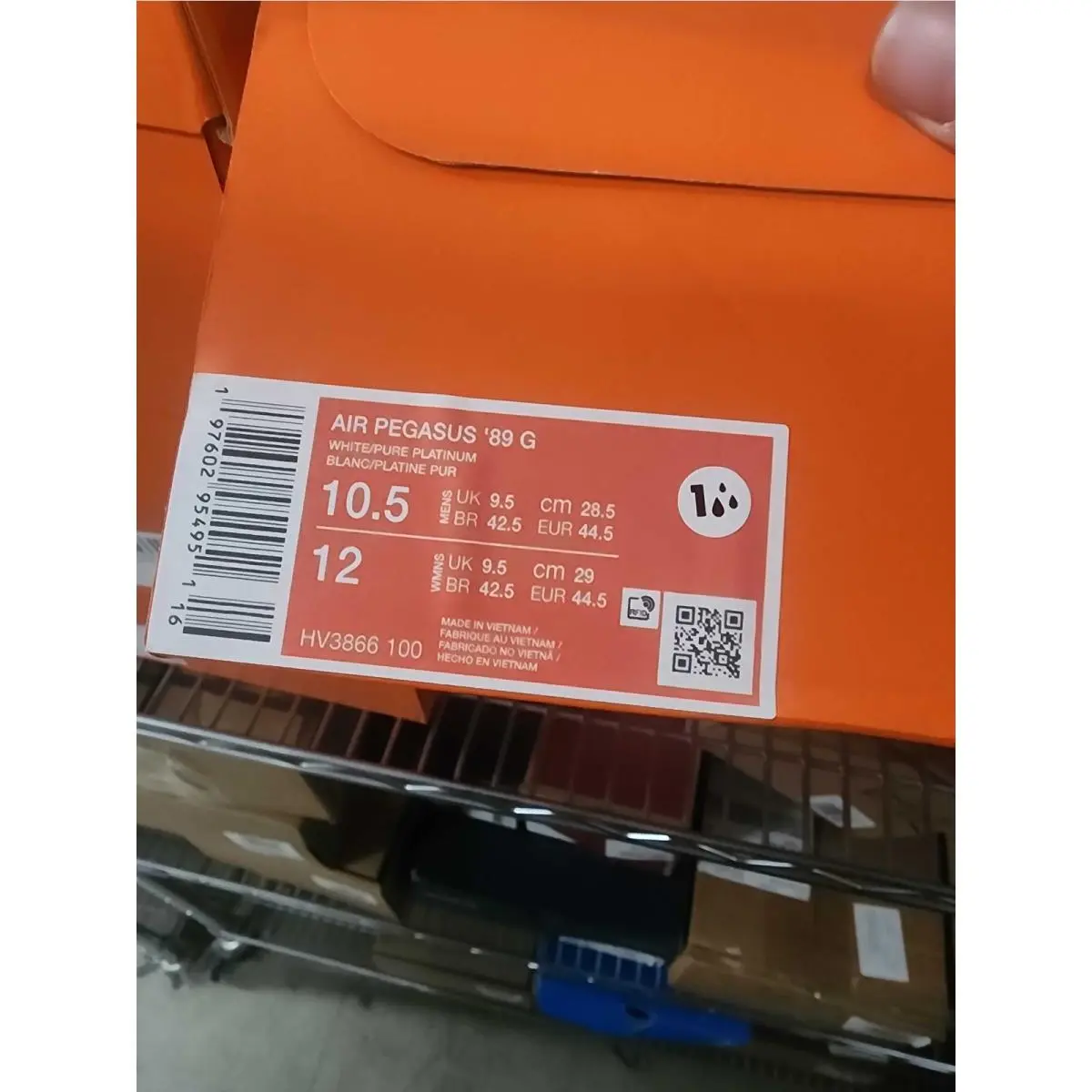 Nike shoes - White 2