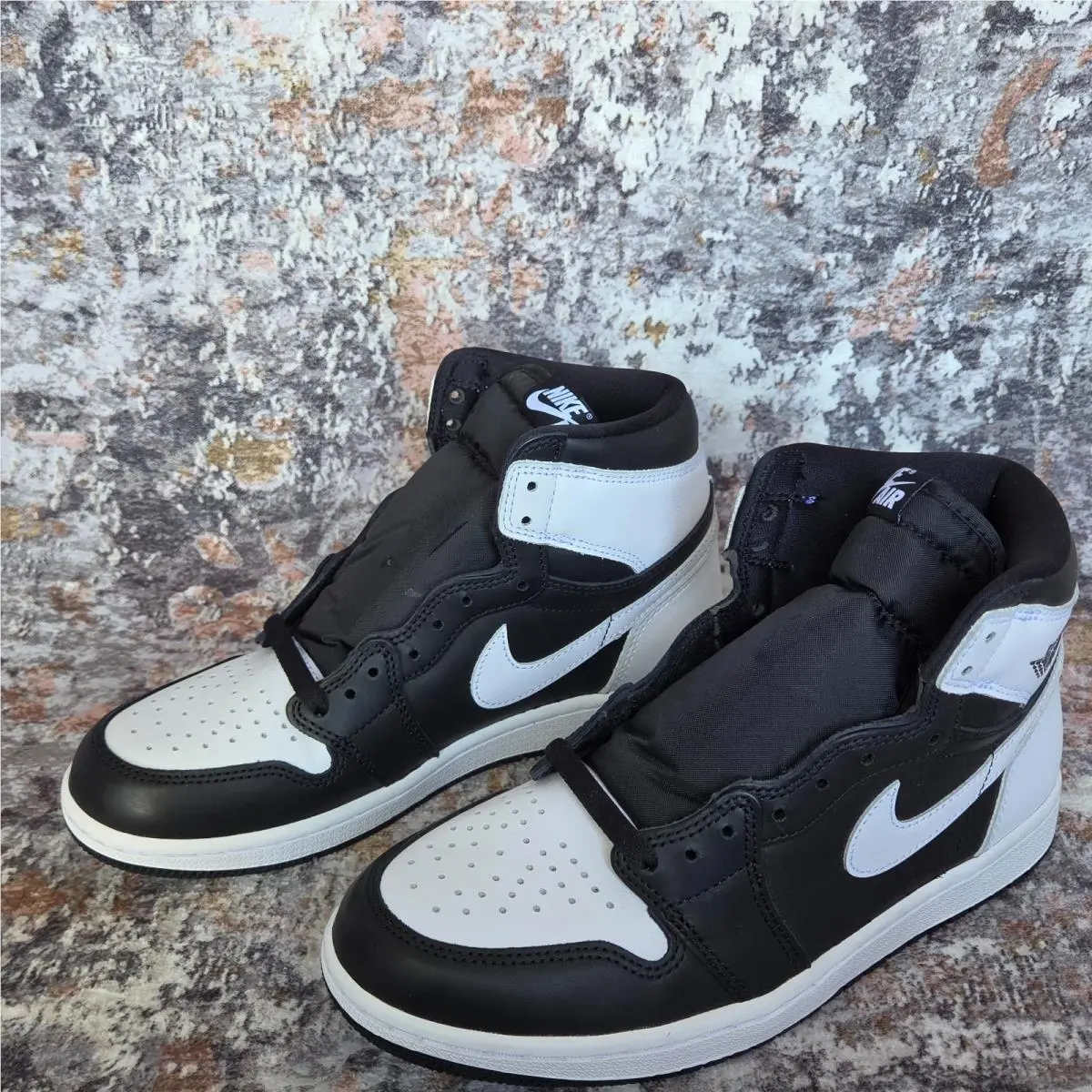 Nike shoes - Nike Air Jordan 1 - Air - Black White 9