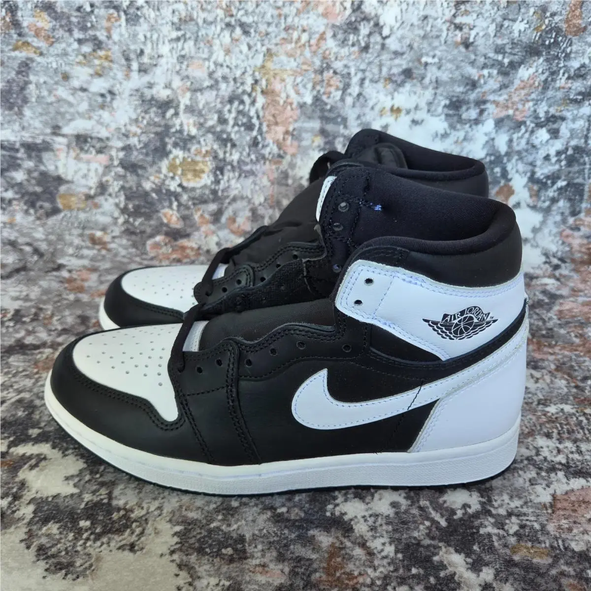 Nike shoes - Nike Air Jordan 1 - Air - Black White 6