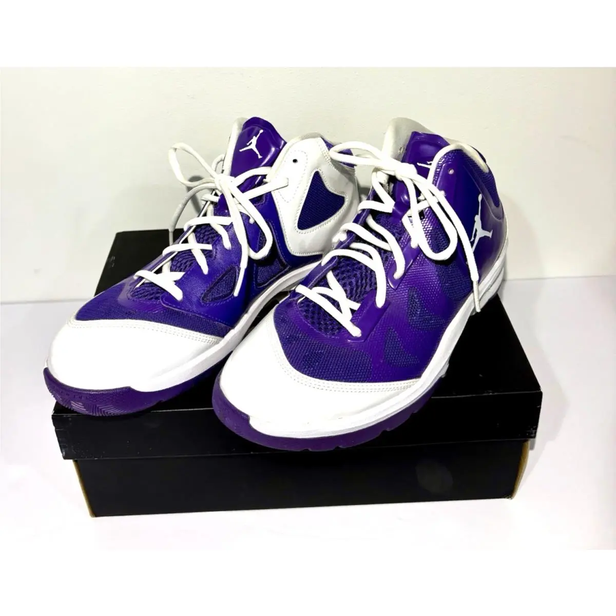 Nike Jordan Play In These II Mens Size 8 White Purple Basketball Sneakers