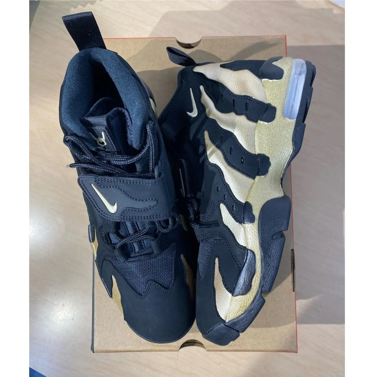 2024 Nike Air DT Max ’96 “colorado Home” – HM9236 001 – Men`s 10.5 –