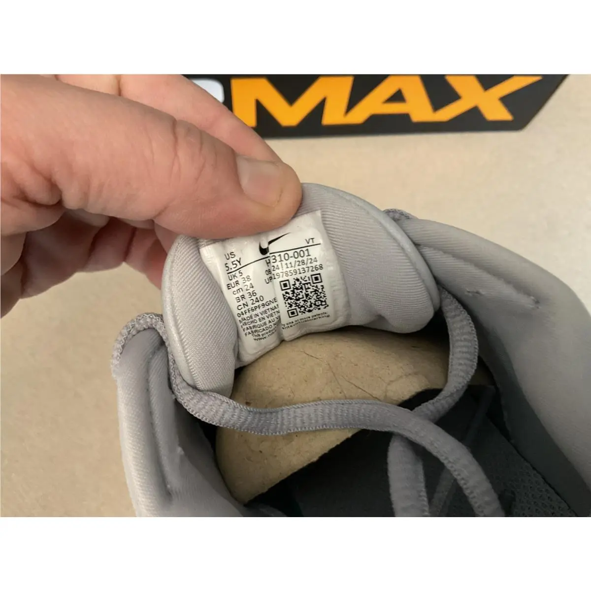 Nike shoes - Nike Air Max DN8 GS - Silver 3