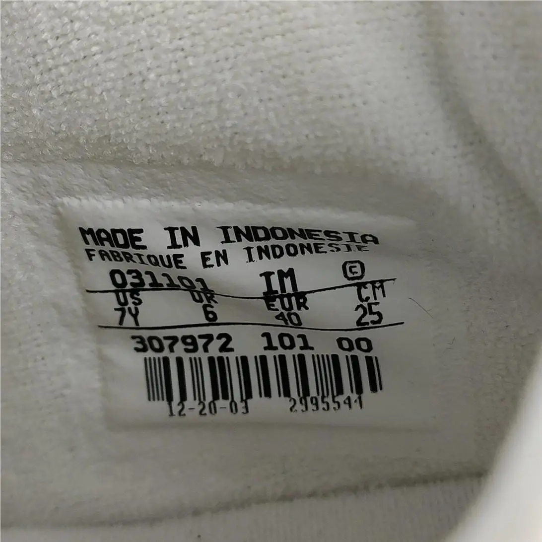 Nike shoes - White 5