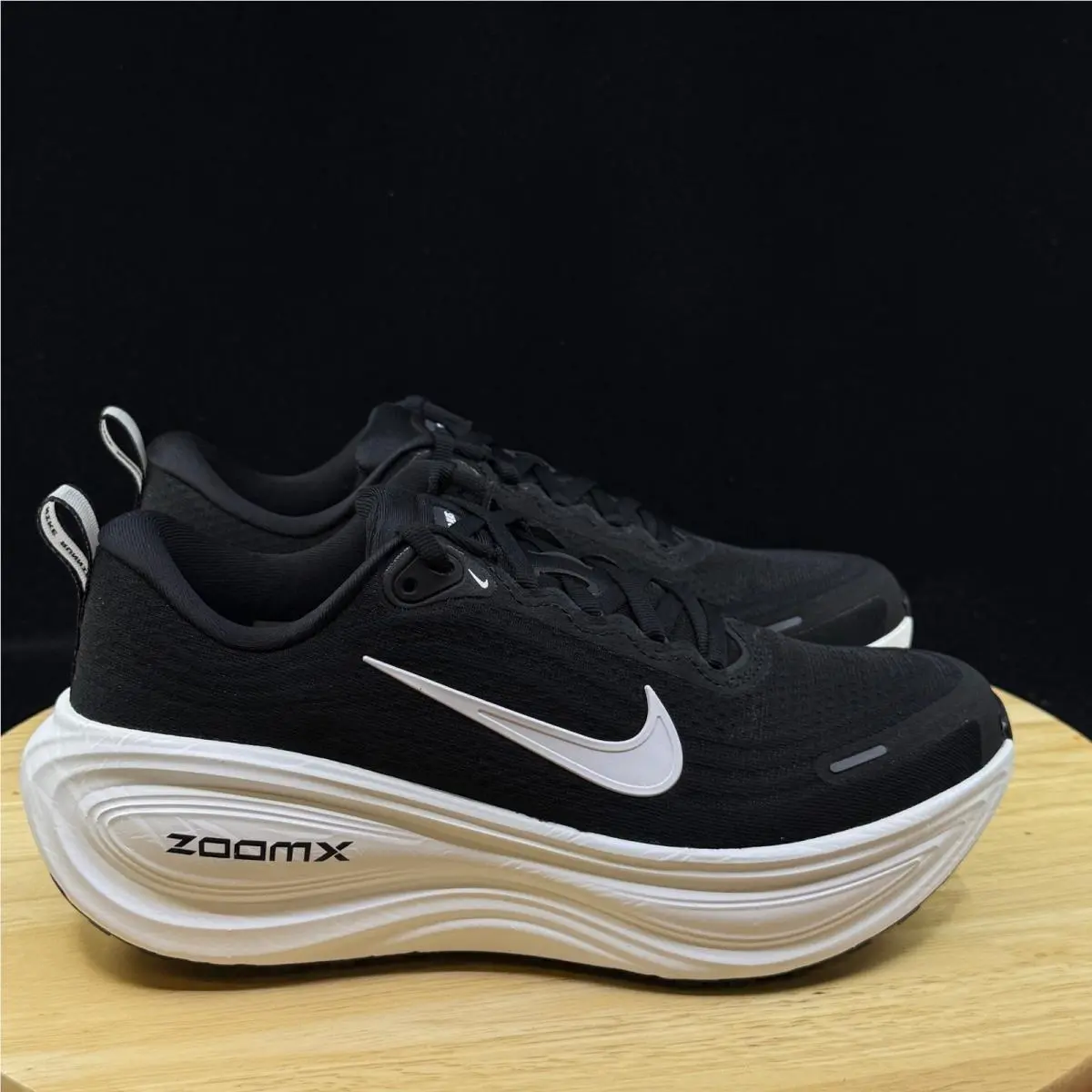 Nike shoes - Black 2