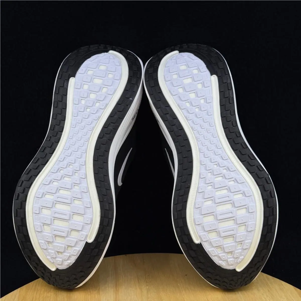 Nike shoes - Black 6