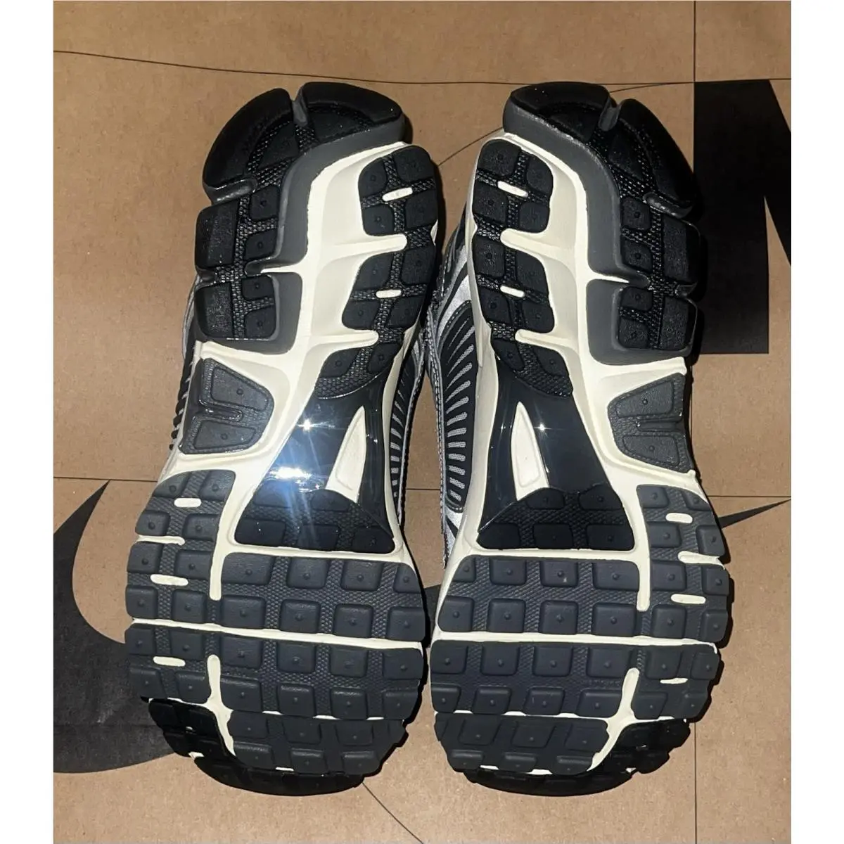 Nike shoes - Nike Air Zoom Vomero 5 - IM3486-001 - Gray 3