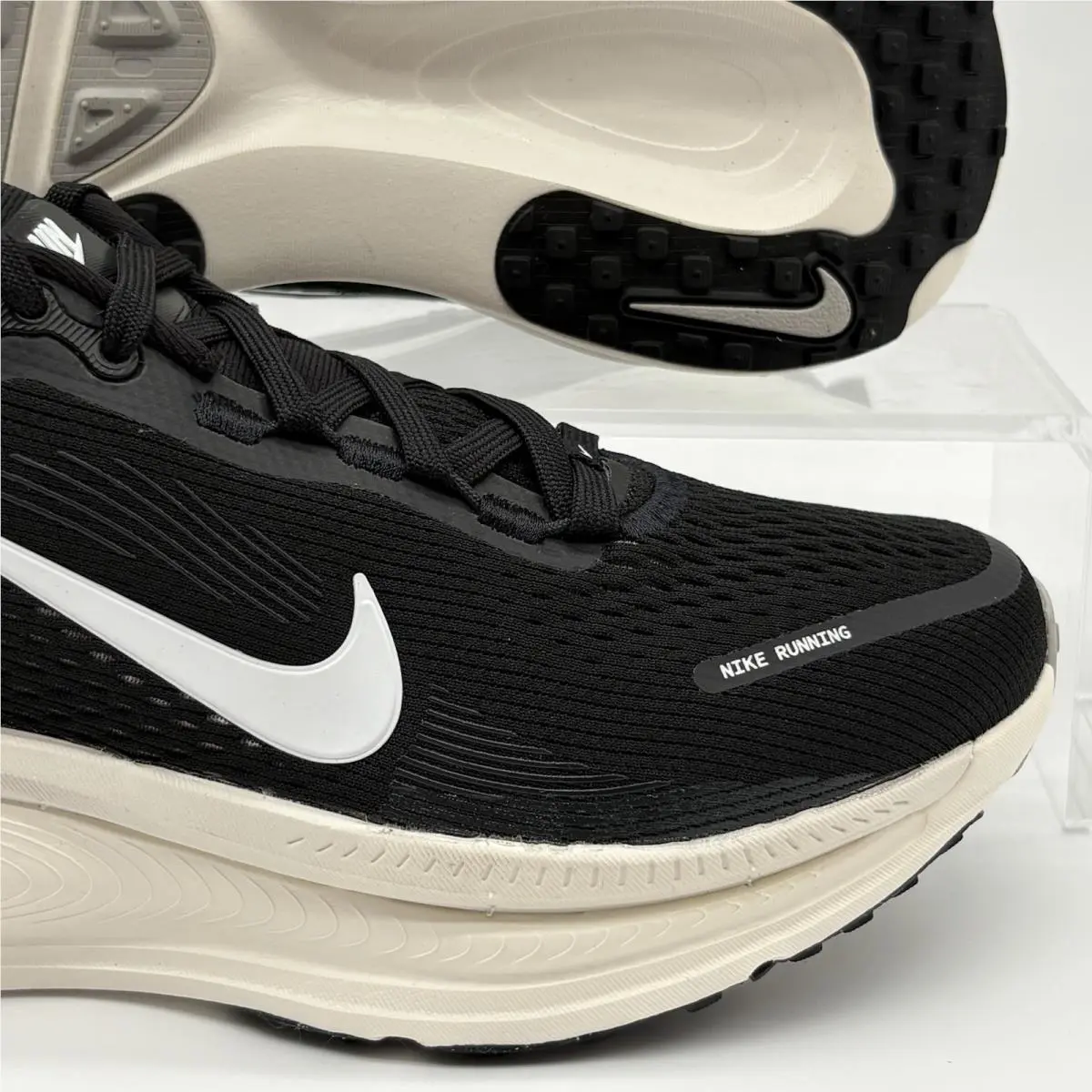 Nike shoes - Nike Vomero - Vomero - HM6804-005 - White 0