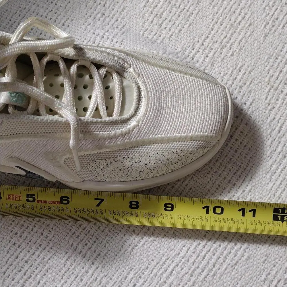 Nike shoes - White 1