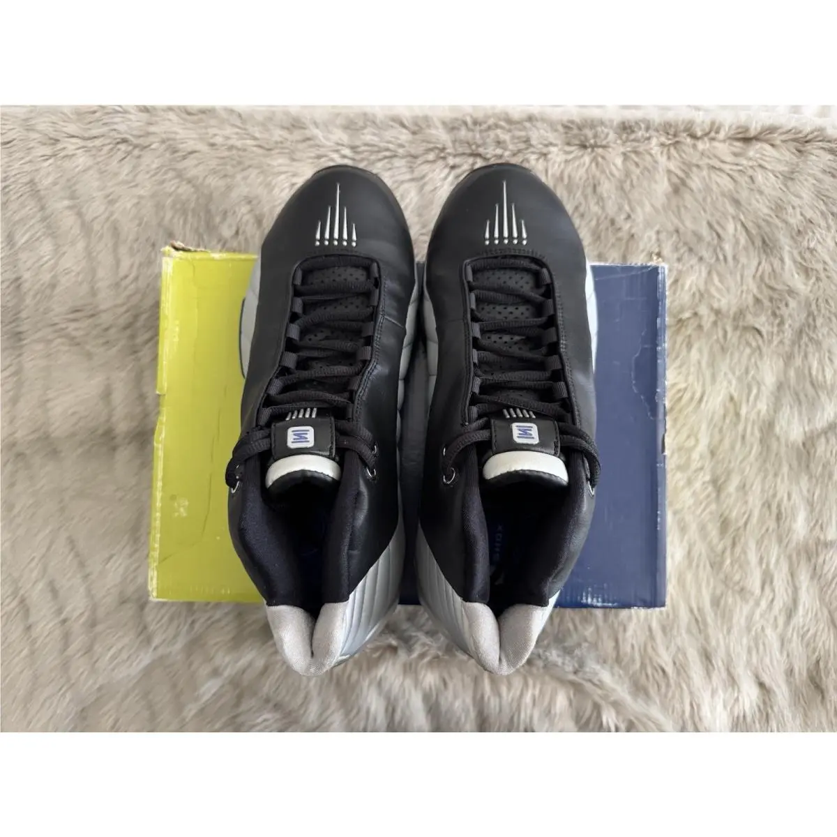Nike shoes - Nike Shox BB4 - Shox - 830218-001 - Silver, Manufacturer: Black/Metallic Silver/Lapis 6