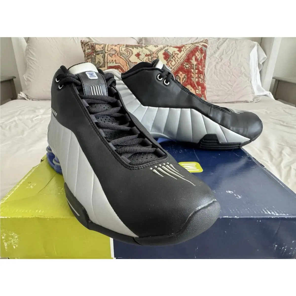 Nike shoes - Nike Shox BB4 - Shox - 830218-001 - Silver, Manufacturer: Black/Metallic Silver/Lapis 8