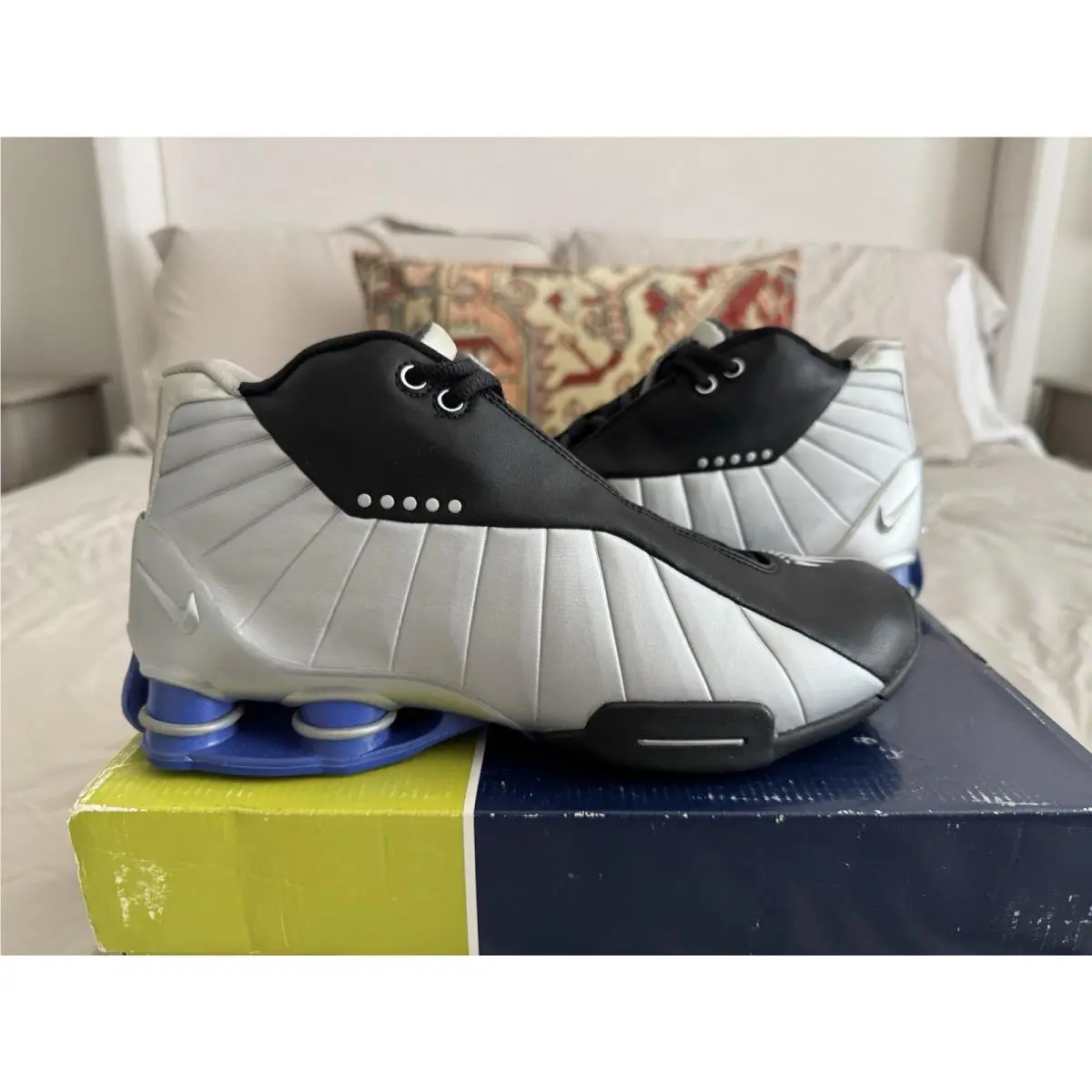 Nike shoes - Nike Shox BB4 - Shox - 830218-001 - Silver, Manufacturer: Black/Metallic Silver/Lapis 0