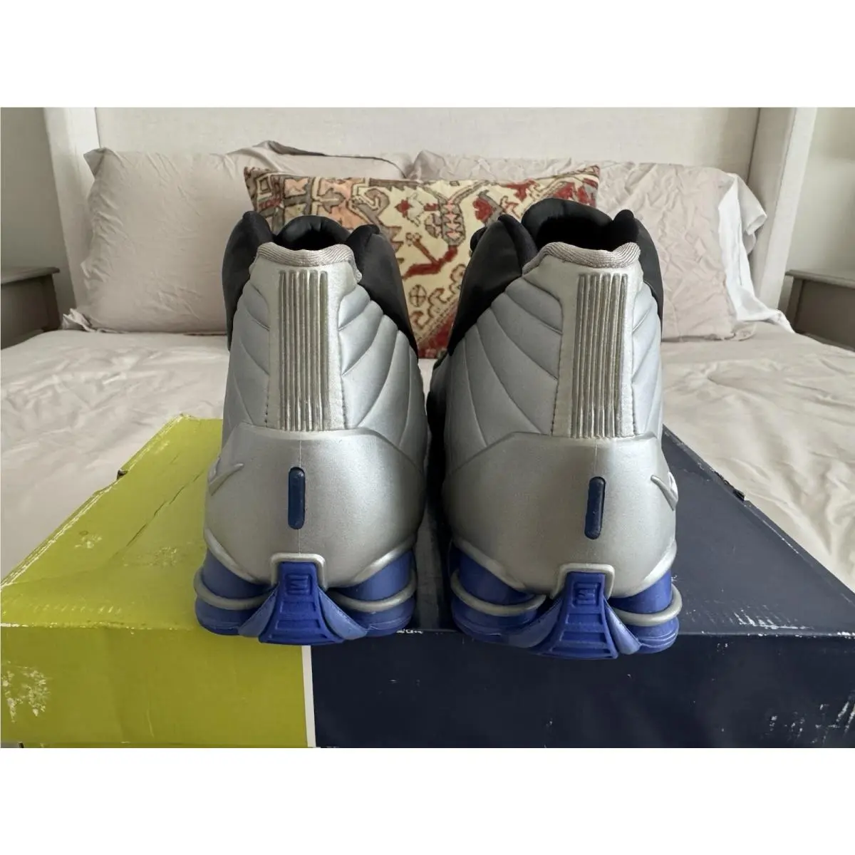 Nike shoes - Nike Shox BB4 - Shox - 830218-001 - Silver, Manufacturer: Black/Metallic Silver/Lapis 5