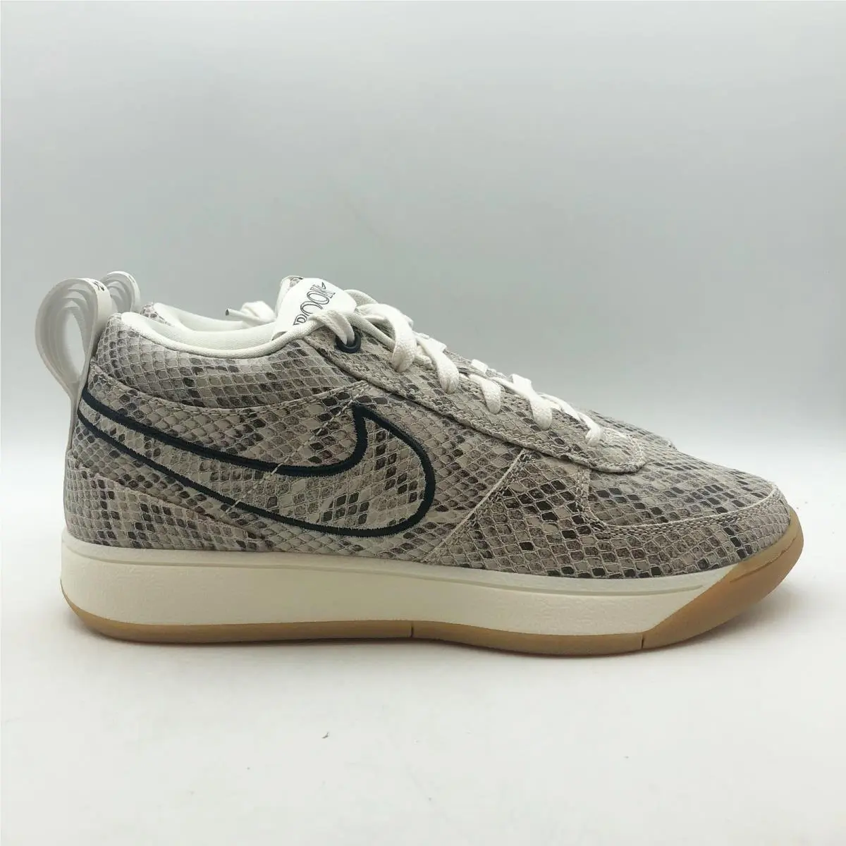 Nike shoes - Brown 1