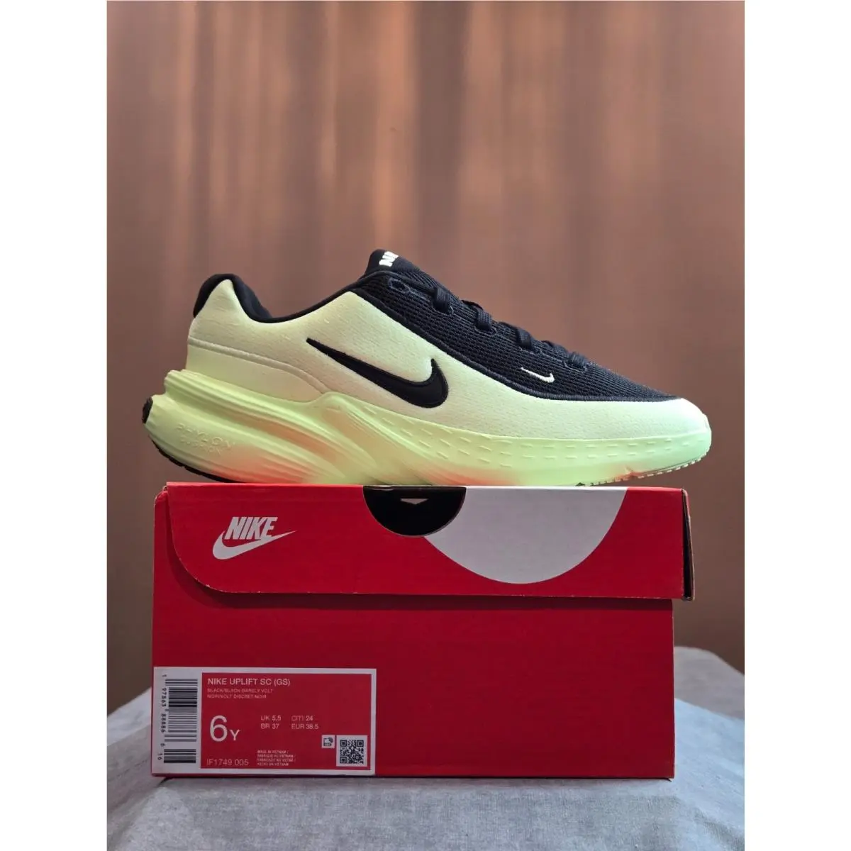 Nike shoes - Nike Uplift SC - Uplift - IF1749-005 - Green 4