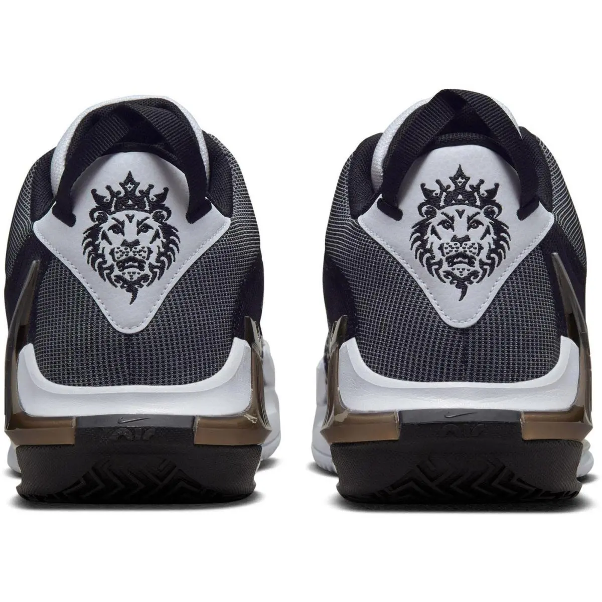 Nike shoes - White 4