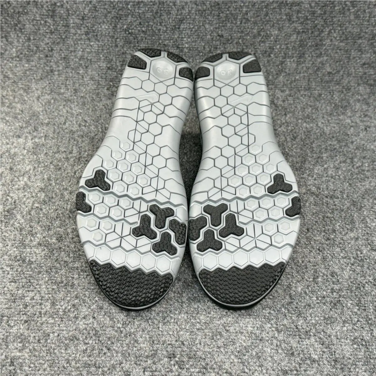 Nike shoes - 749361001 - 749361-001 - Black 11