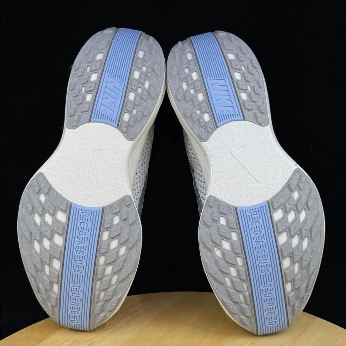 Nike shoes - Gray 7