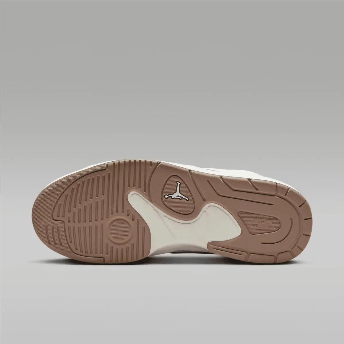 Nike shoes - White/Legend Light Brown/Sail/Archaeo Brown (UPC: 197597055916) 0