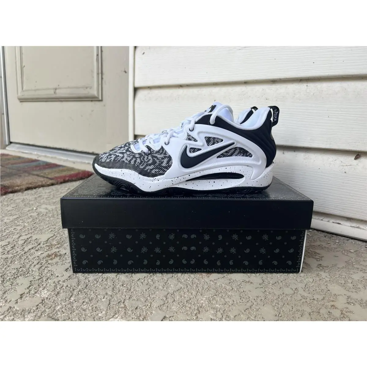 Nike shoes - Nike KD 15 - DO9826100 - White 1