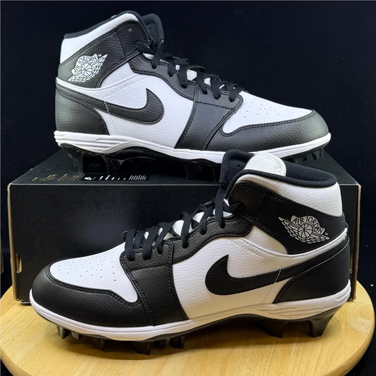 Nike Air Jordan 1 Mid TD Black White Panda Cleats FJ6805-100 Men`s Size 11.5