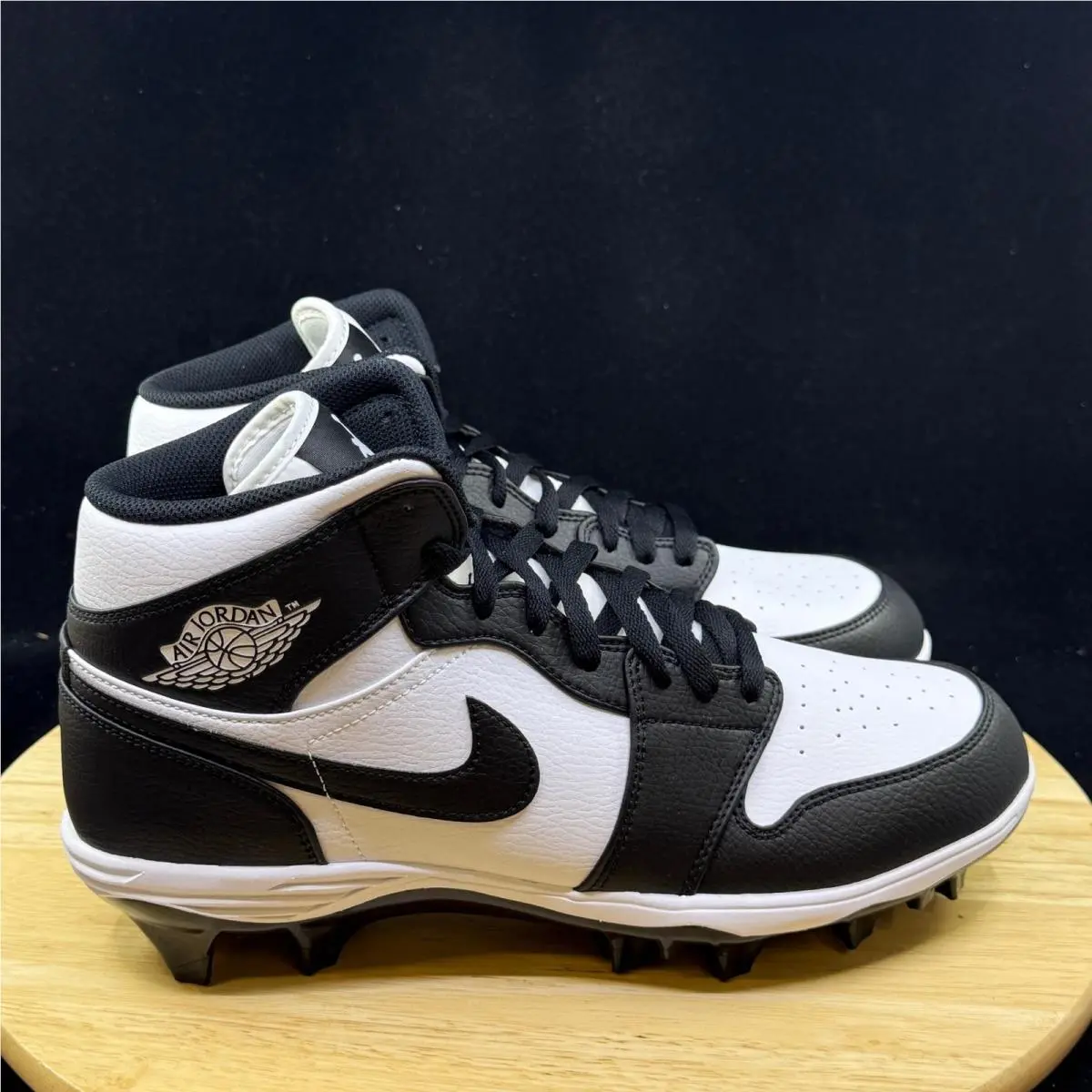 Nike shoes - Black 3