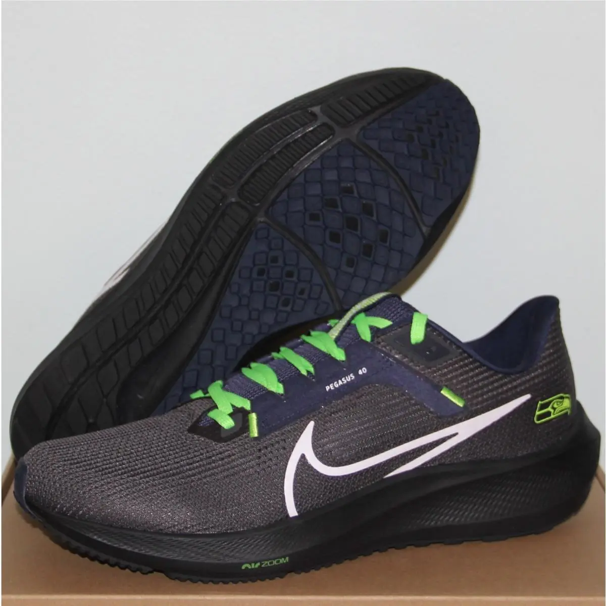 Nike Air Zoom Pegasus 40 Seattle Seahawks Running Shoes Mens 8 DZ6007-001