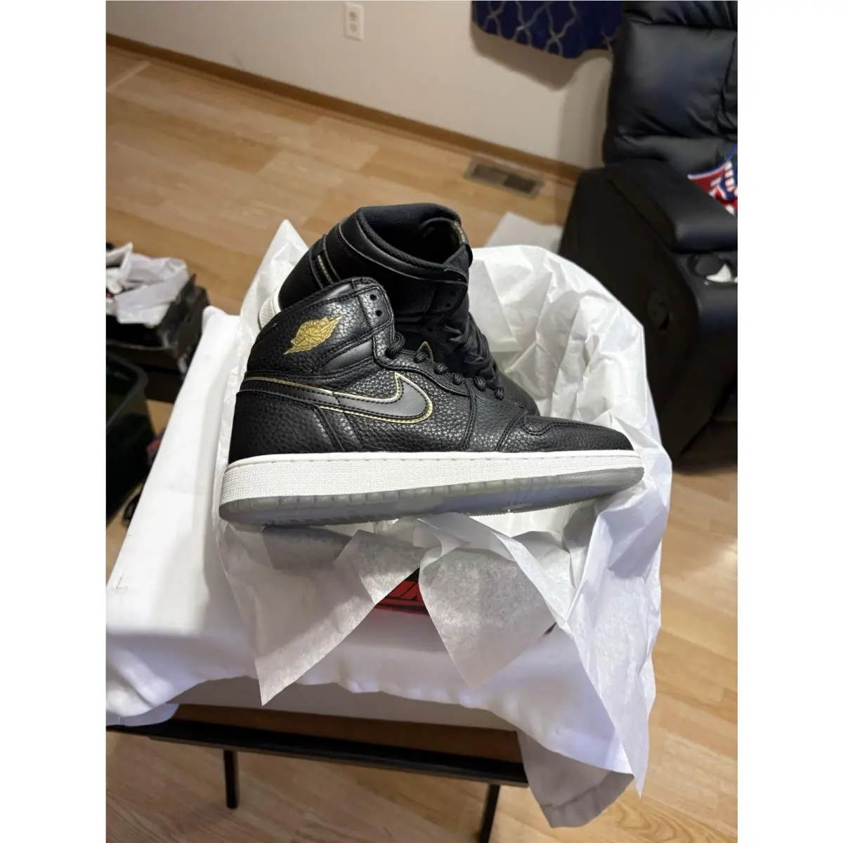 Nike shoes - Air Jordan 1 - Air - 575441-031 - Black 1