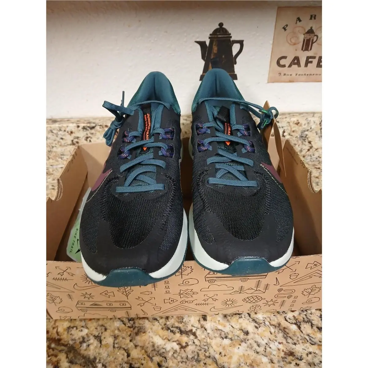 Nike Running Shoes with Sustainable Materials Black and Burgundy