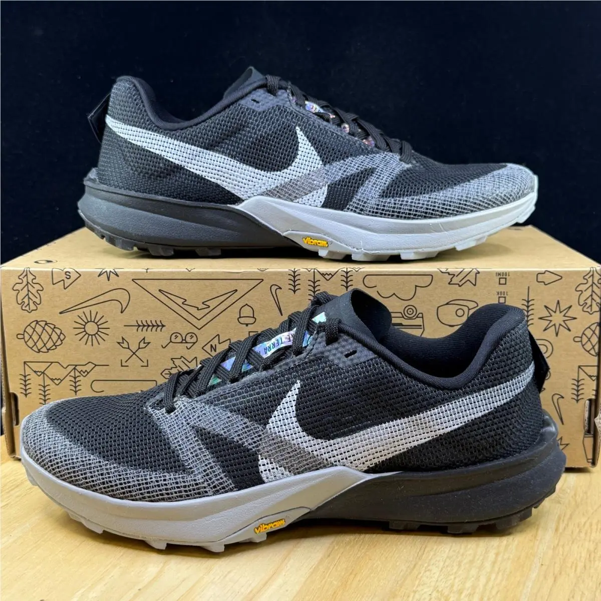 Nike Terra Kiger 10 Men`s Size 6/ Womens Size 7.5 Black Running Shoes FV3929 001