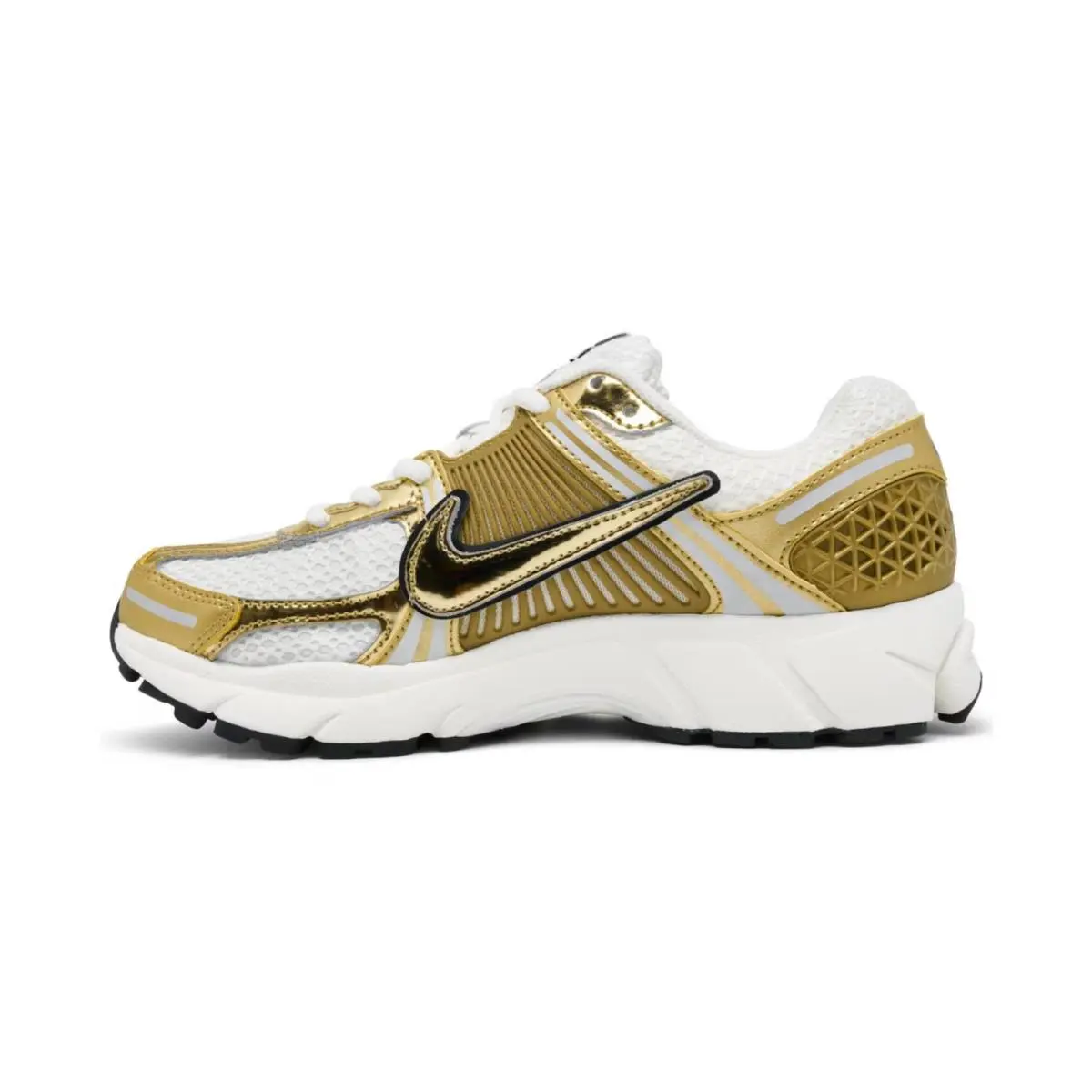 Nike shoes - 18199726_10709001 - 18199726_10709001 - Gold, Photon Dust, Gridiron (UPC: 197594620582) 1