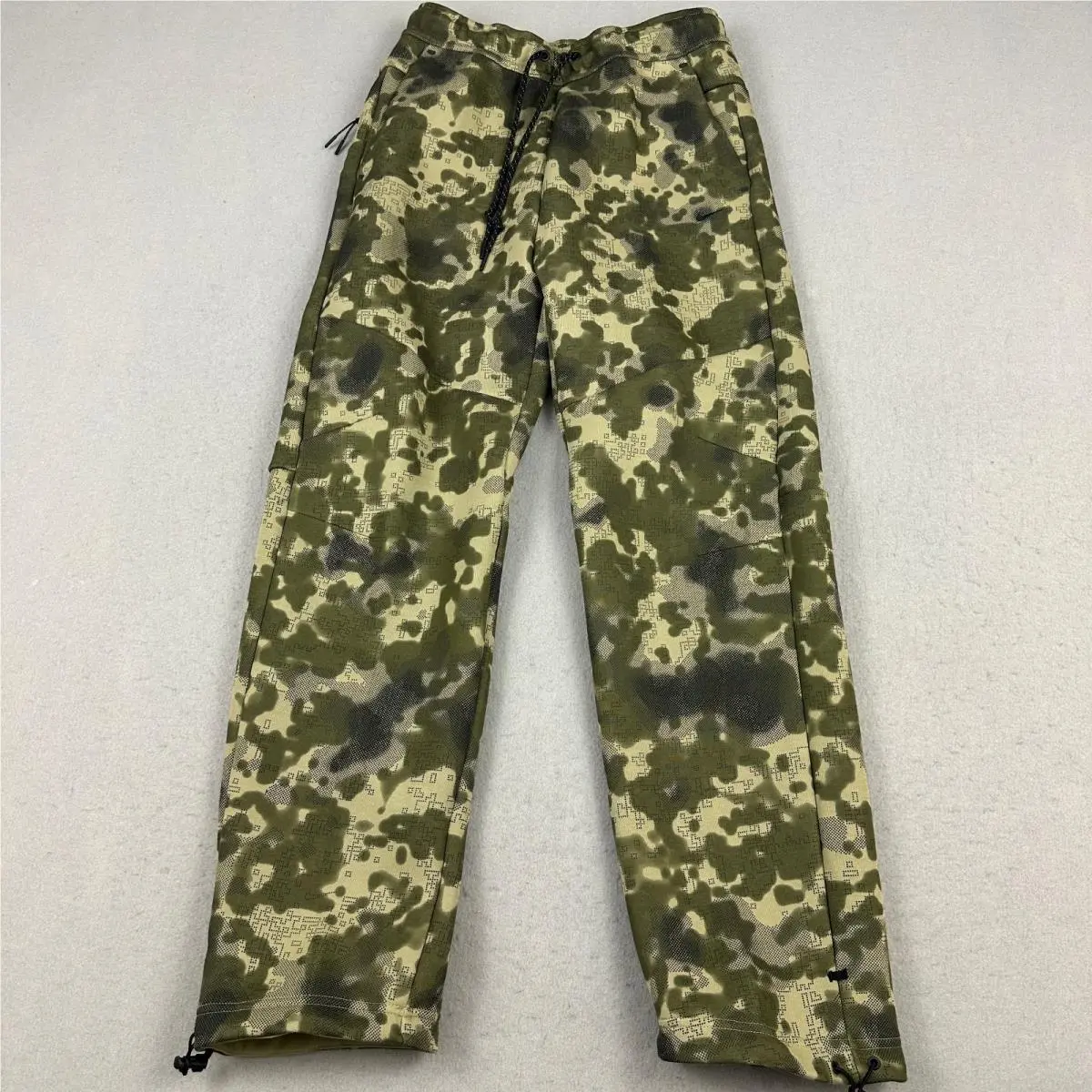 Nike Pants Men Small Green Camo Tech Fleece Tapered Drawstring Straight Leg S