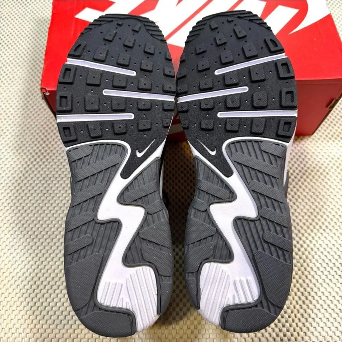 Nike shoes - Black 10