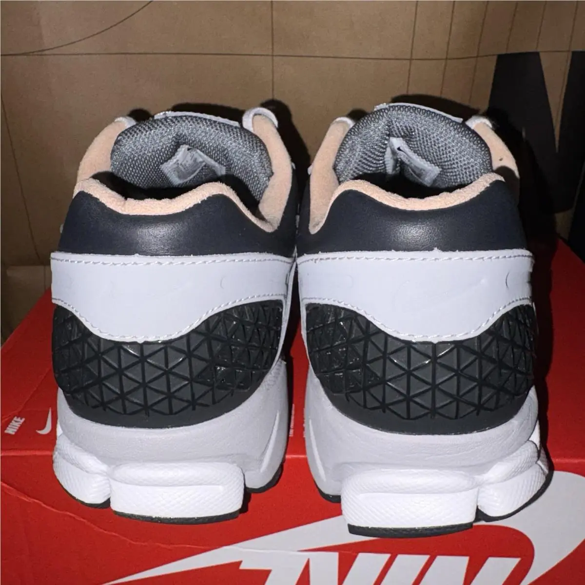 Nike shoes - Nike Air Zoom Vomero 5 - HV5982-001 - Gray 3
